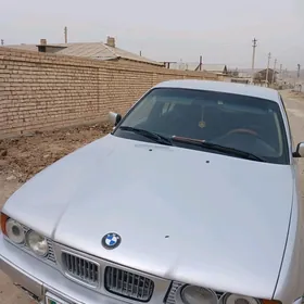 BMW 525 1989