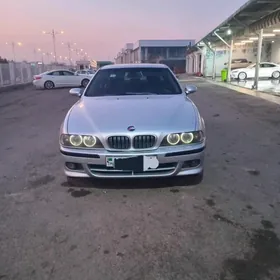 BMW E39 2000