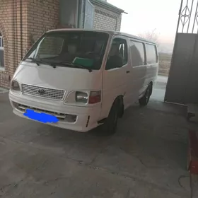 Toyota Hiace 2001