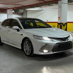 Toyota Camry 2023