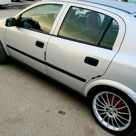 Opel Astra 2000