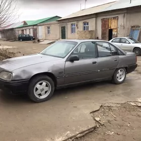 Opel Omega 1990