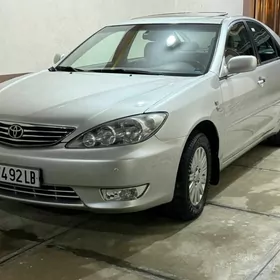 Toyota Camry 2005