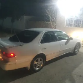 Toyota Camry 2000