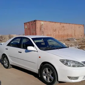 Toyota Camry 2004