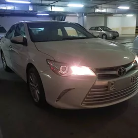 Toyota Camry 2015