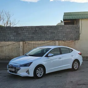 Hyundai Elantra 2019