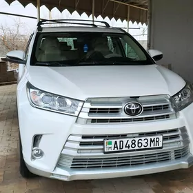 Toyota Highlander 2019