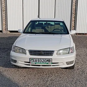 Toyota Camry 1999