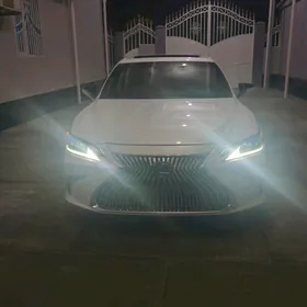 Lexus ES 350 2019