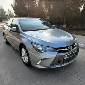 Toyota Camry 2017