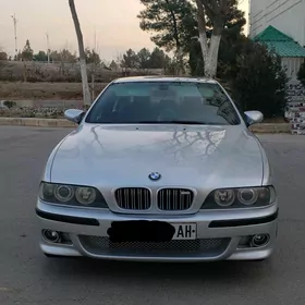 BMW E39 2002