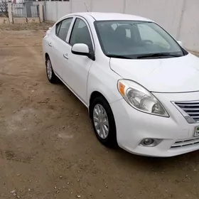 Nissan Versa 2014