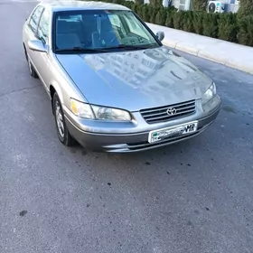 Toyota Camry 1998