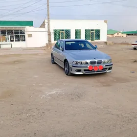 BMW E39 2002