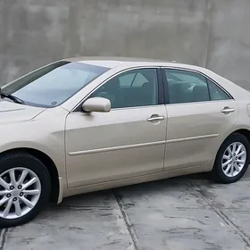 Toyota Camry 2010