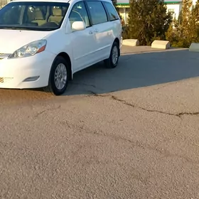 Toyota Sienna 2009