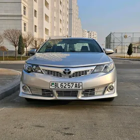 Toyota Camry 2013