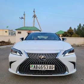 Lexus ES 350 2019