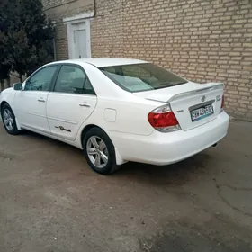 Toyota Camry 2004