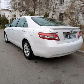 Toyota Camry 2011