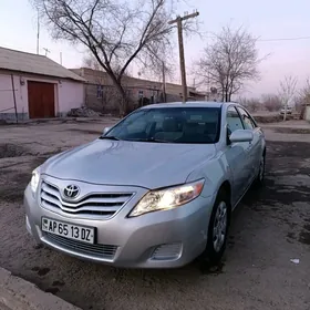 Toyota Camry 2010