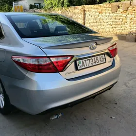 Toyota Camry 2016