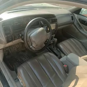 Toyota Avalon 1999