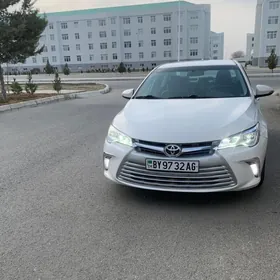 Toyota Camry 2015