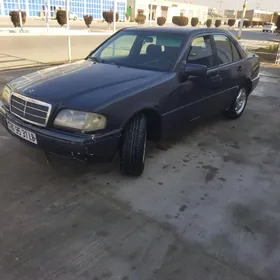 Mercedes-Benz C280 1995