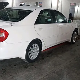 Toyota Camry 2004