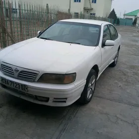 Nissan Cefiro 1995