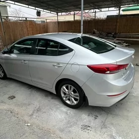 Hyundai Elantra 2016