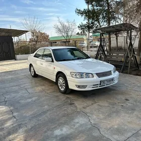 Toyota Camry 1999