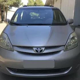 Toyota Sienna 2008