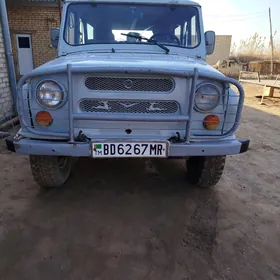 UAZ 452 2000