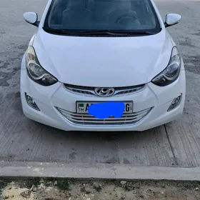 Hyundai Elantra 2011