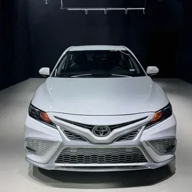 Toyota Camry 2020