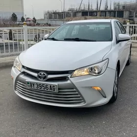 Toyota Camry 2017