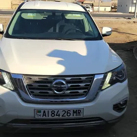 Nissan Pathfinder 2019