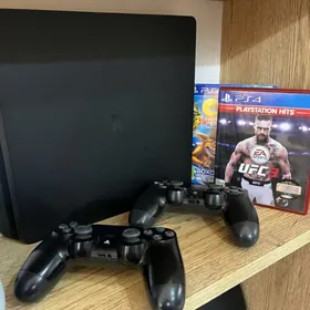 PS 4