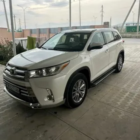 Toyota Highlander 2019