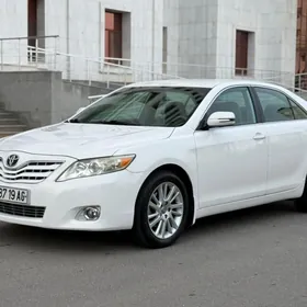 Toyota Camry 2011