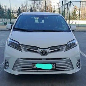 Toyota Sienna 2020