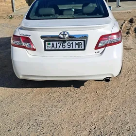 Toyota Camry 2011