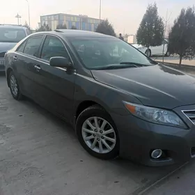 Toyota Camry 2011