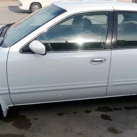 Nissan Cefiro 1996