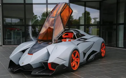 Lamborghini ýeke-täk nusgadaky Egoista superkaryny 117 mln dollara satdy