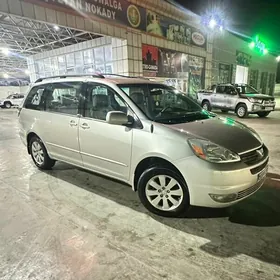 Toyota Sienna 2005