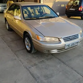 Toyota Camry 1999